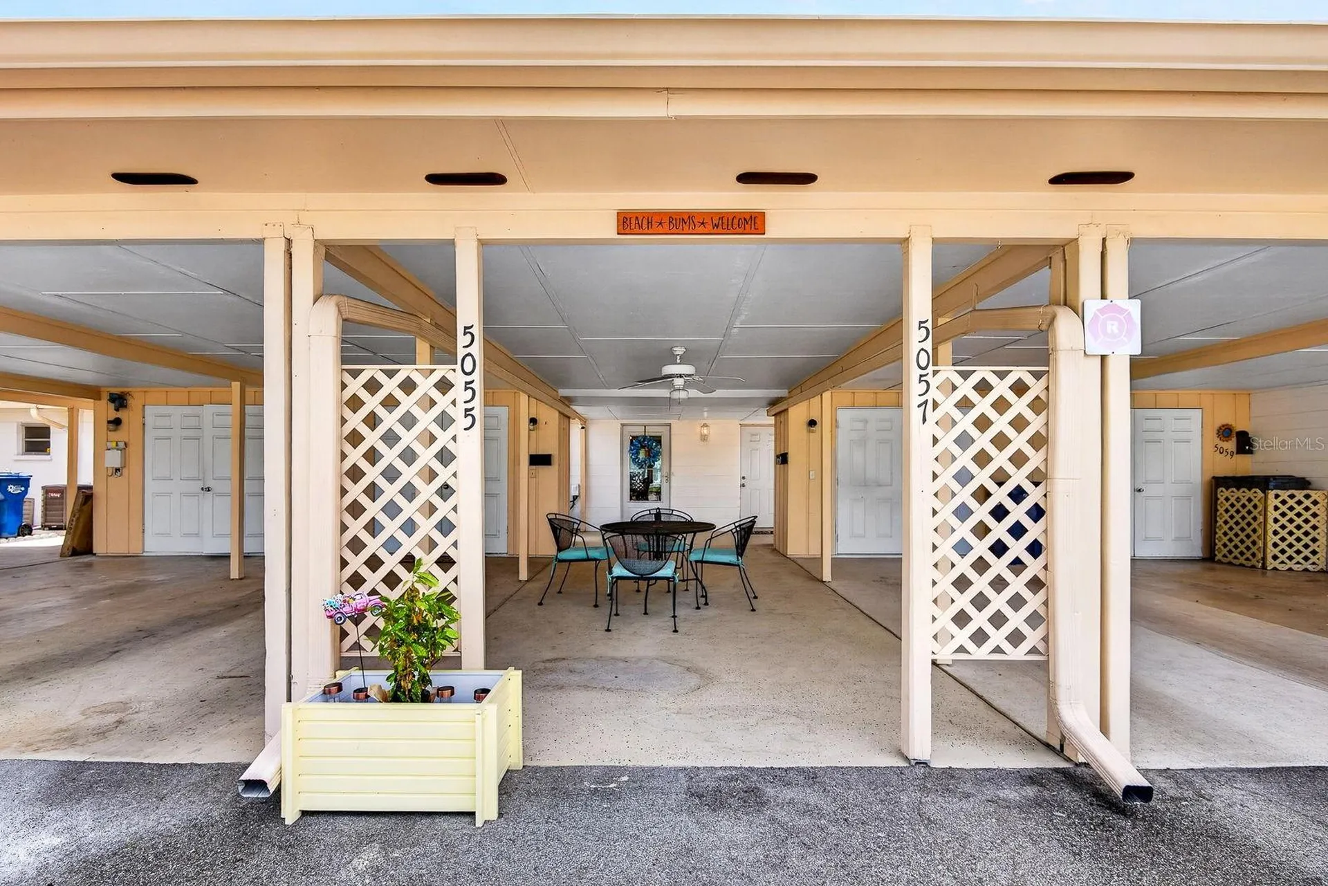 5055 Live Oak Circle Bradenton FL 34207