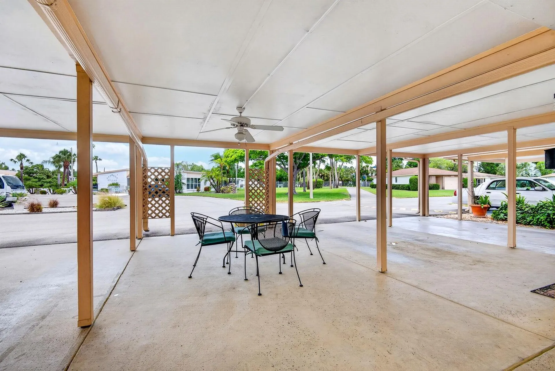 5055 Live Oak Circle Bradenton FL 34207