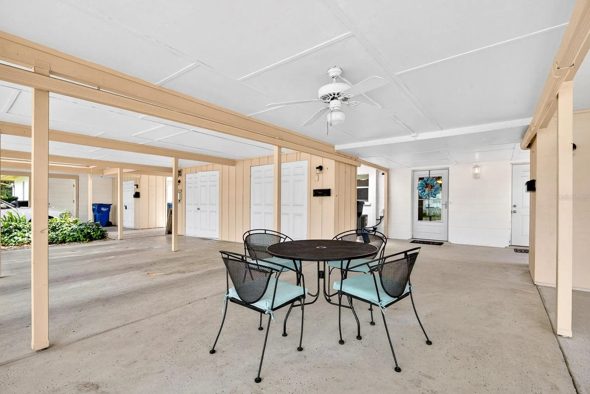 5055 Live Oak Circle Bradenton FL 34207