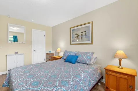 5055 Live Oak Circle Bradenton FL 34207