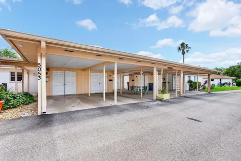 5055 Live Oak Circle Bradenton FL 34207