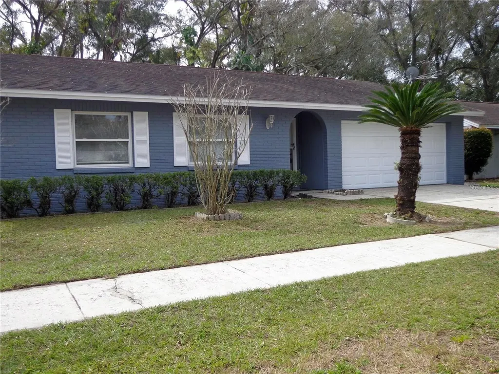 721 Regent Circle S Brandon FL 33511