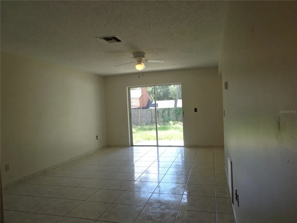 721 Regent Circle S Brandon FL 33511