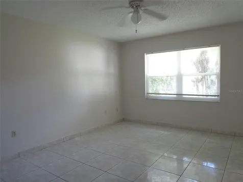 721 Regent Circle S Brandon FL 33511