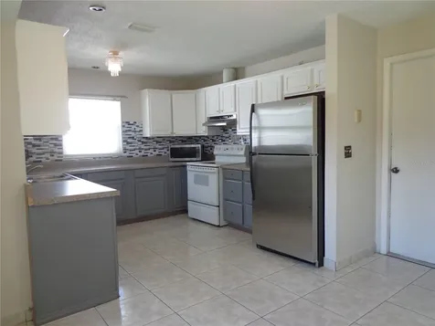 721 Regent Circle S Brandon FL 33511