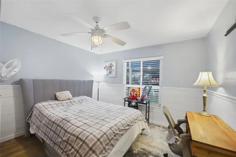 8211 Hayward Lane Port Richey FL 34668