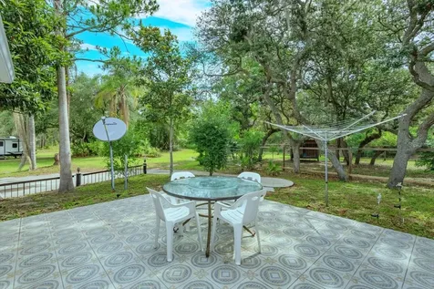 17249 Holly Court Umatilla FL 32784