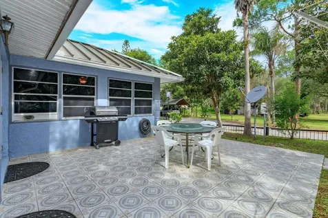 17249 Holly Court Umatilla FL 32784