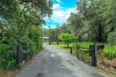 17249 Holly Court Umatilla FL 32784