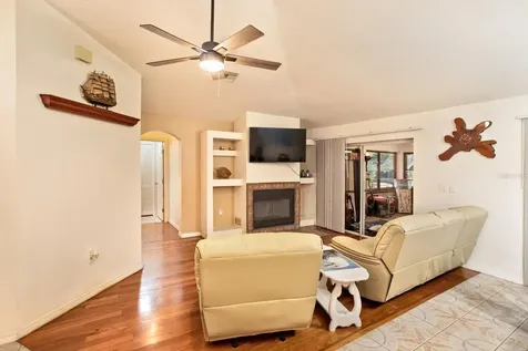 17249 Holly Court Umatilla FL 32784
