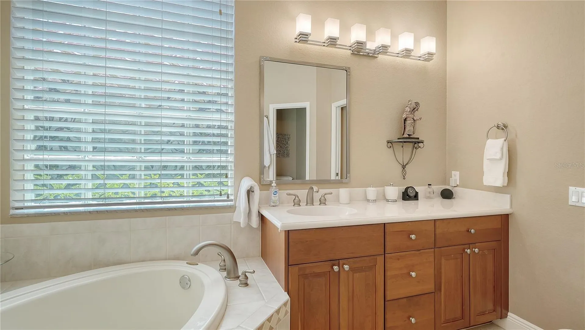 5146 Cote Du Rhone Way Sarasota FL 34238