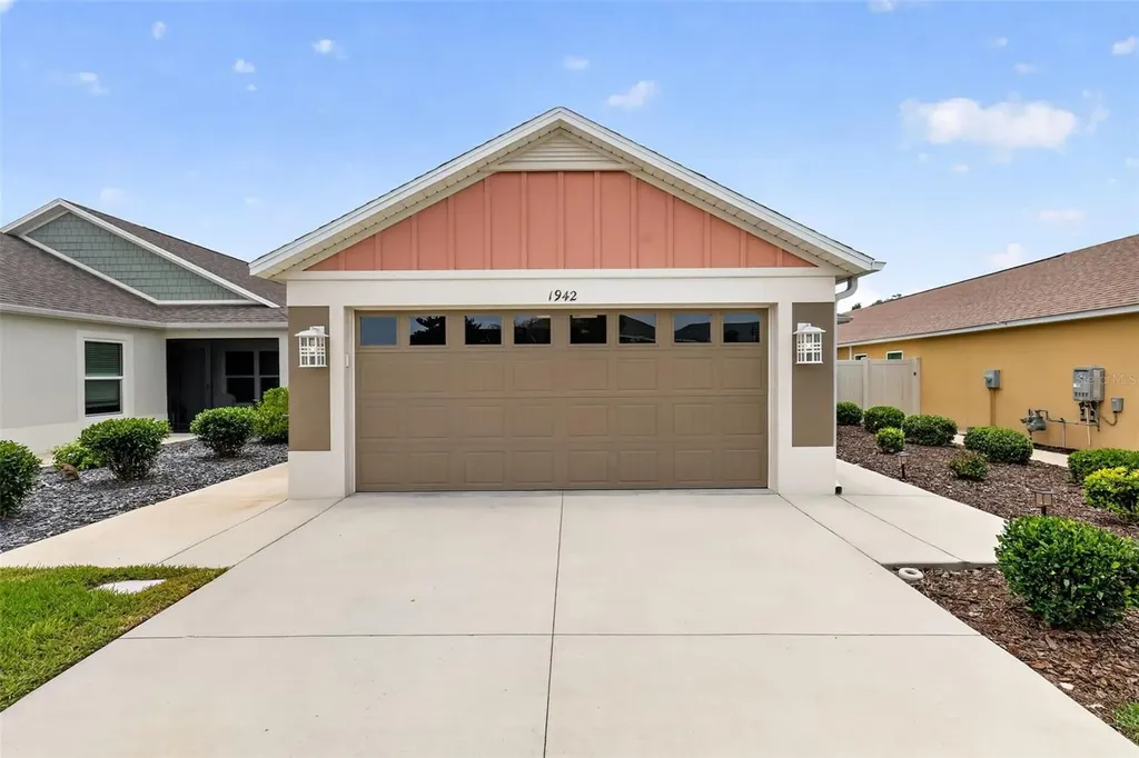 1942 Detwiler Lane The Villages FL 32163