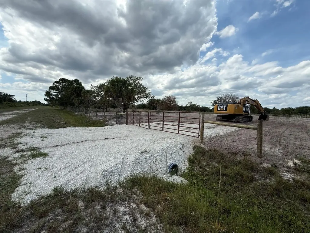 14667 NW 310th Street Okeechobee FL 34972