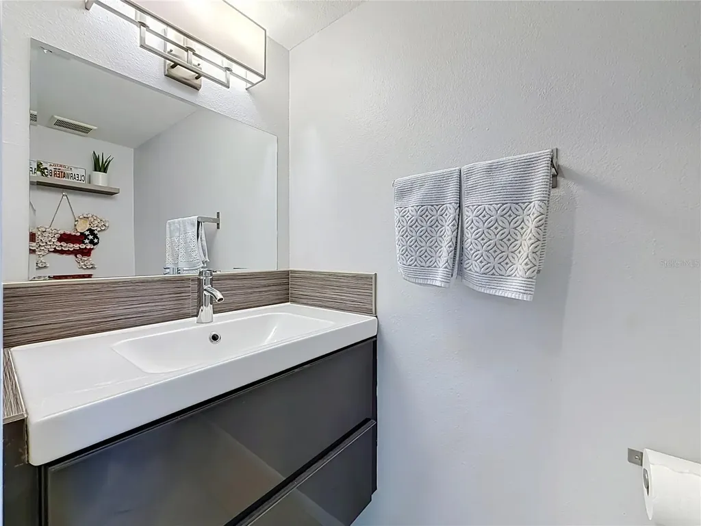 604 Bough Avenue Clearwater FL 33760