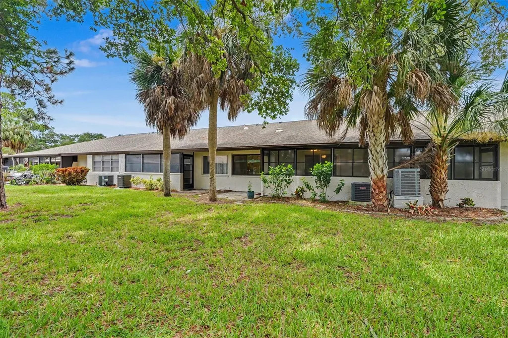 1208 Highland Avenue SE Largo FL 33771