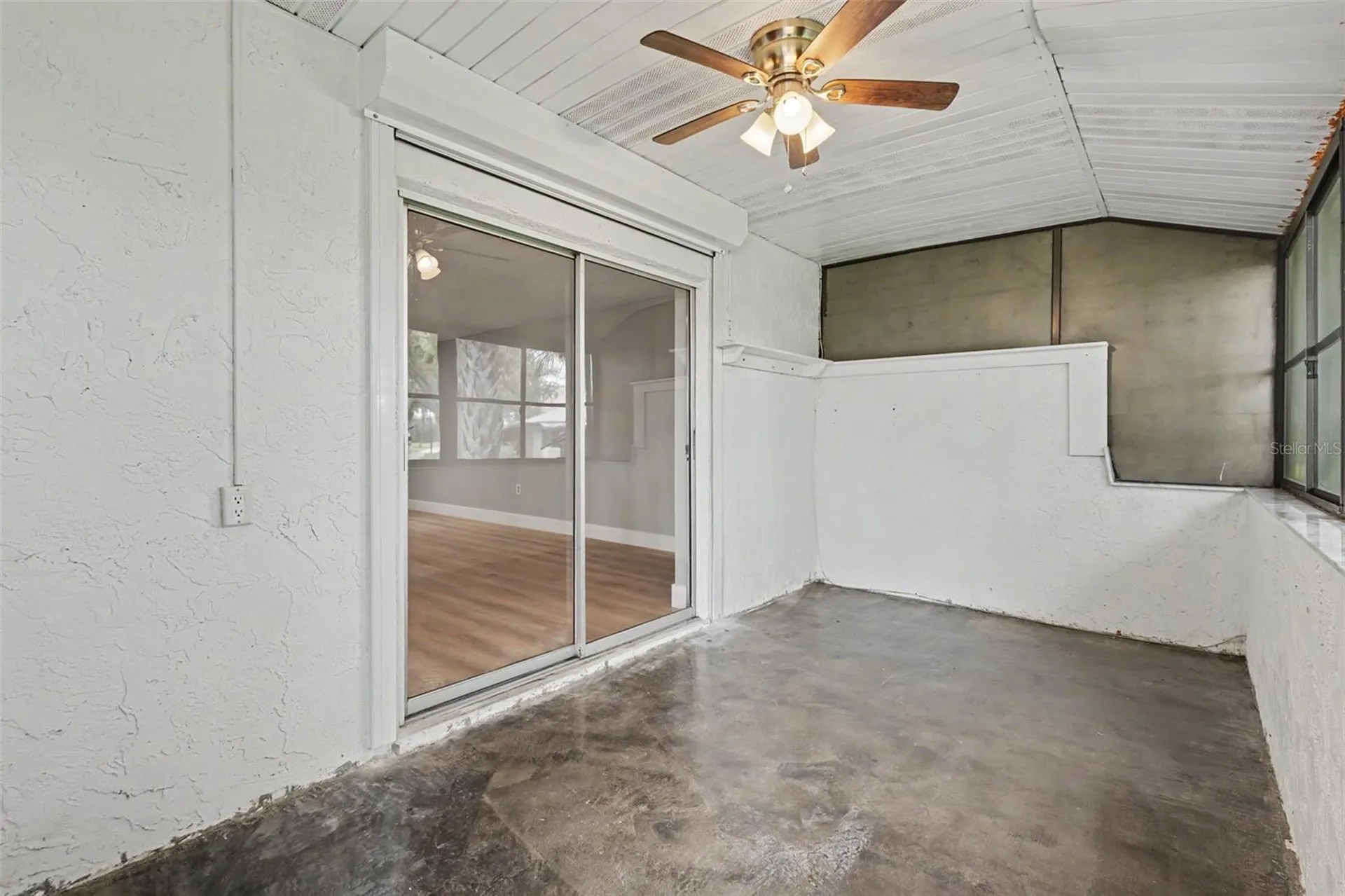 1208 Highland Avenue SE Largo FL 33771