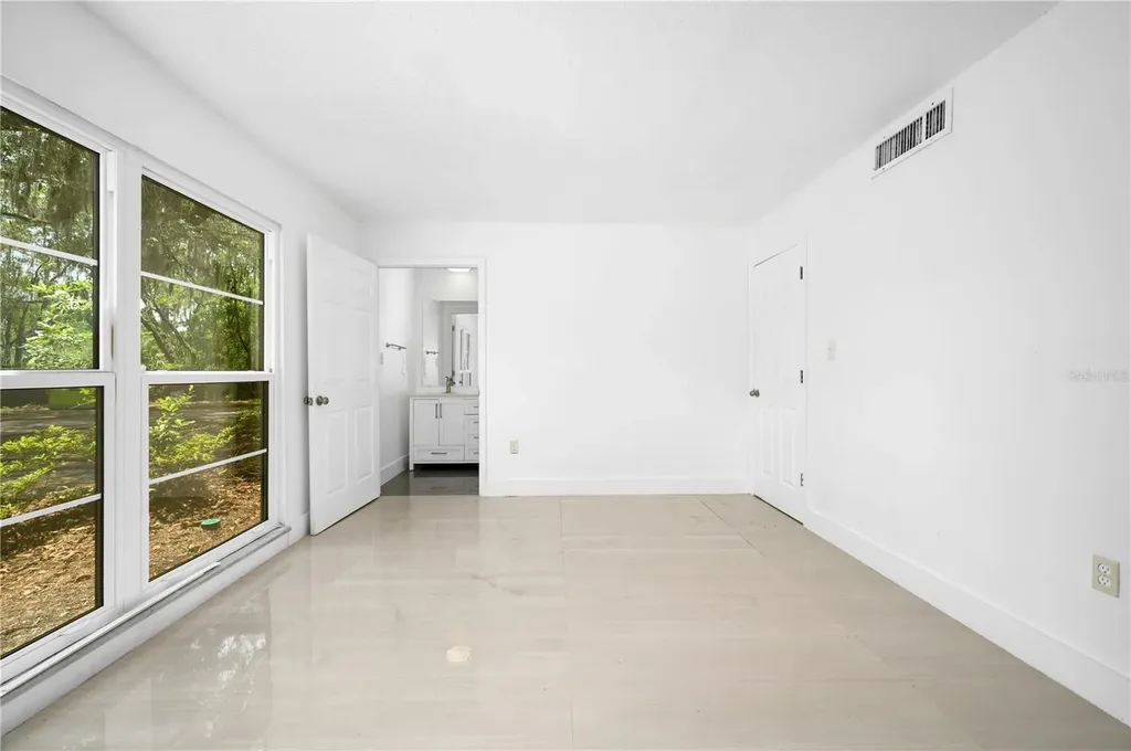 2811 SW Archer Road Gainesville FL 32608