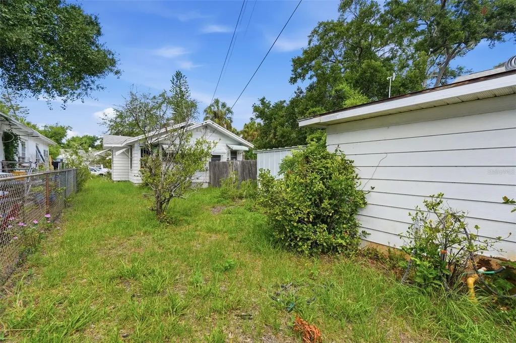 1135 Crescent Lake Drive N St Petersburg FL 33701