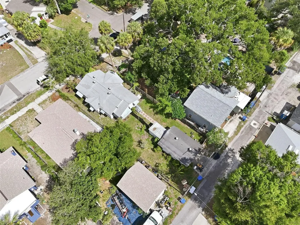 1135 Crescent Lake Drive N St Petersburg FL 33701