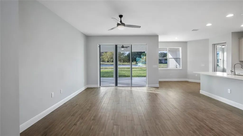 577 Dowling Circle Lady Lake FL 32159