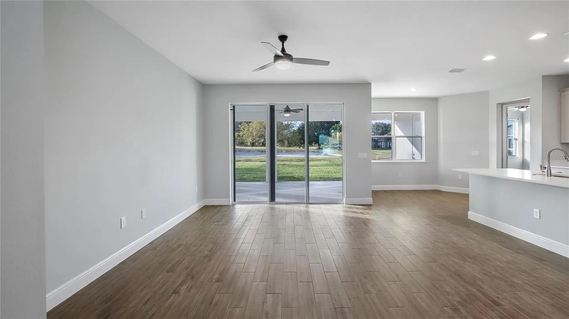 577 Dowling Circle Lady Lake FL 32159