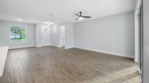 577 Dowling Circle Lady Lake FL 32159