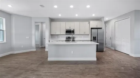 577 Dowling Circle Lady Lake FL 32159