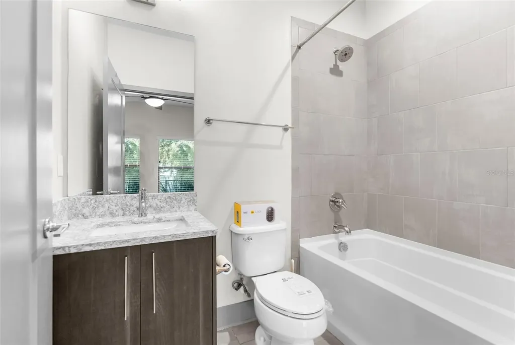 4810 W Mcelroy Avenue Tampa FL 33611