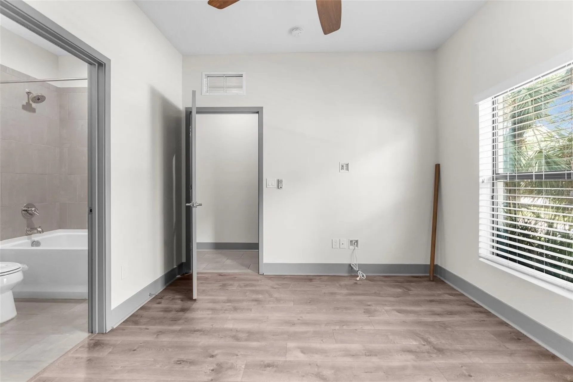 4810 W Mcelroy Avenue Tampa FL 33611