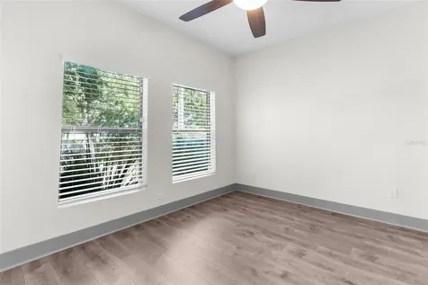4810 W Mcelroy Avenue Tampa FL 33611