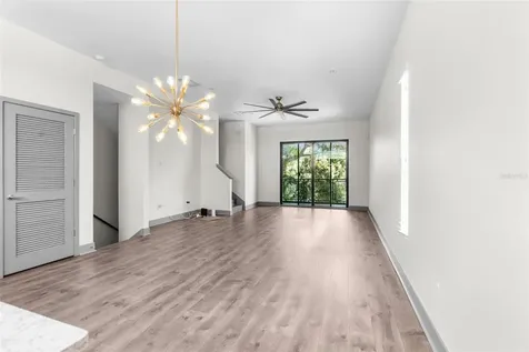 4810 W Mcelroy Avenue Tampa FL 33611