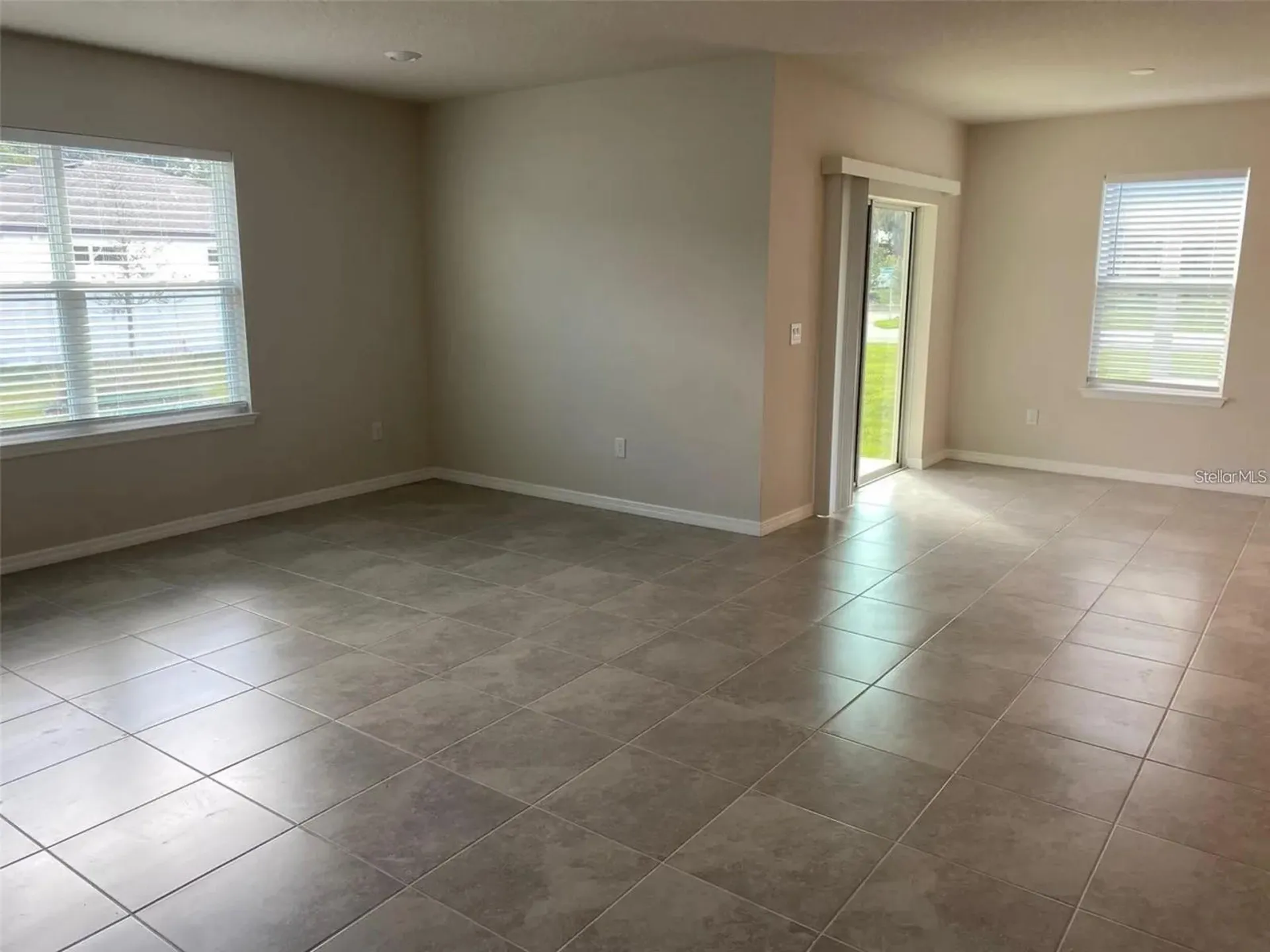 9643 Summers Cay Circle Thonotosassa FL 33592