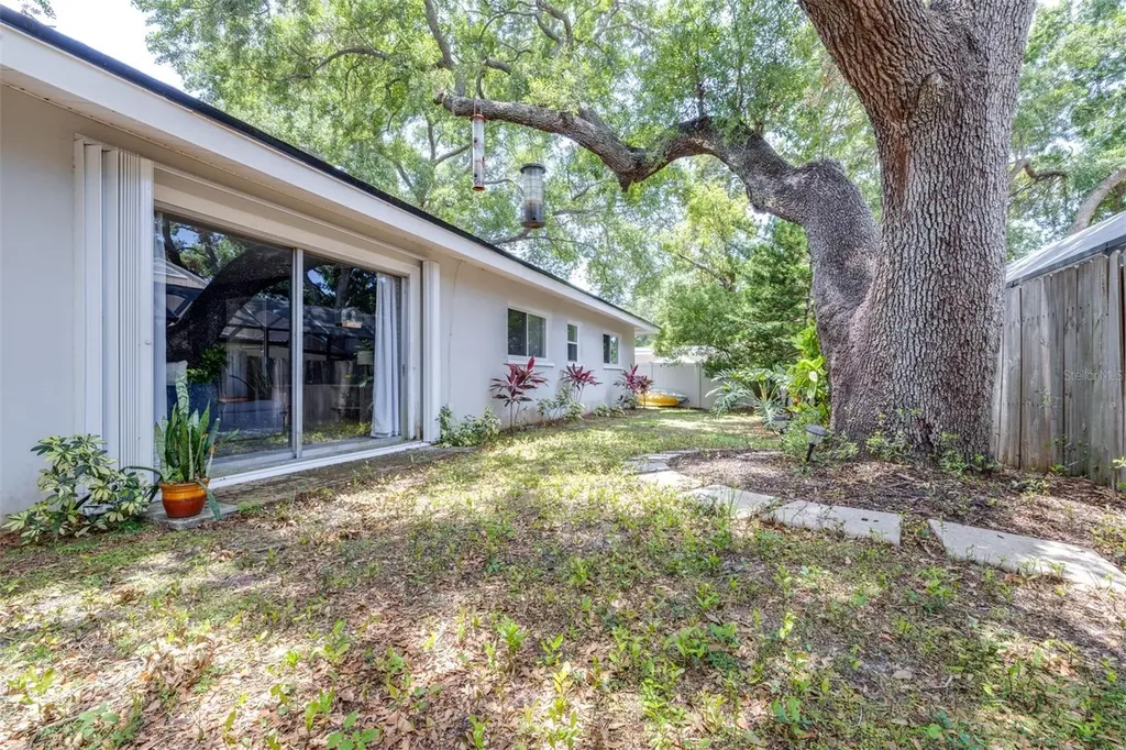 1554 Linwood Drive Clearwater FL 33755