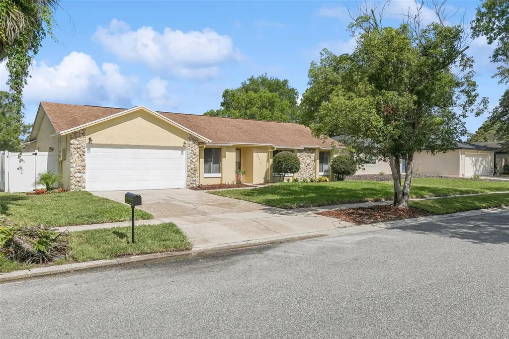 2911 Autumnwood Trail Apopka FL 32703