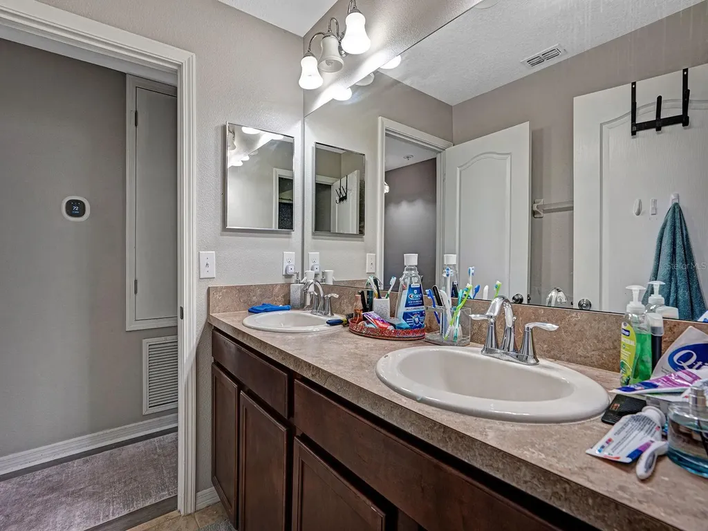 12302 Holmwood Greens Place Riverview FL 33579