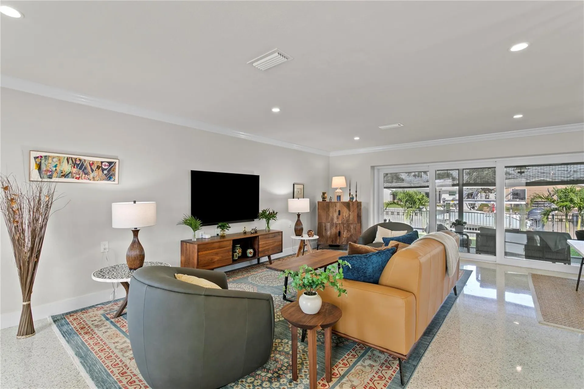 4152 13th Lane NE St Petersburg FL 33703