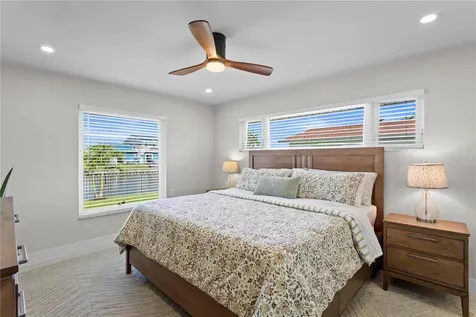 4152 13th Lane NE St Petersburg FL 33703