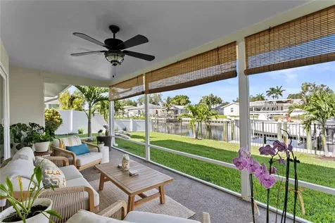 4152 13th Lane NE St Petersburg FL 33703