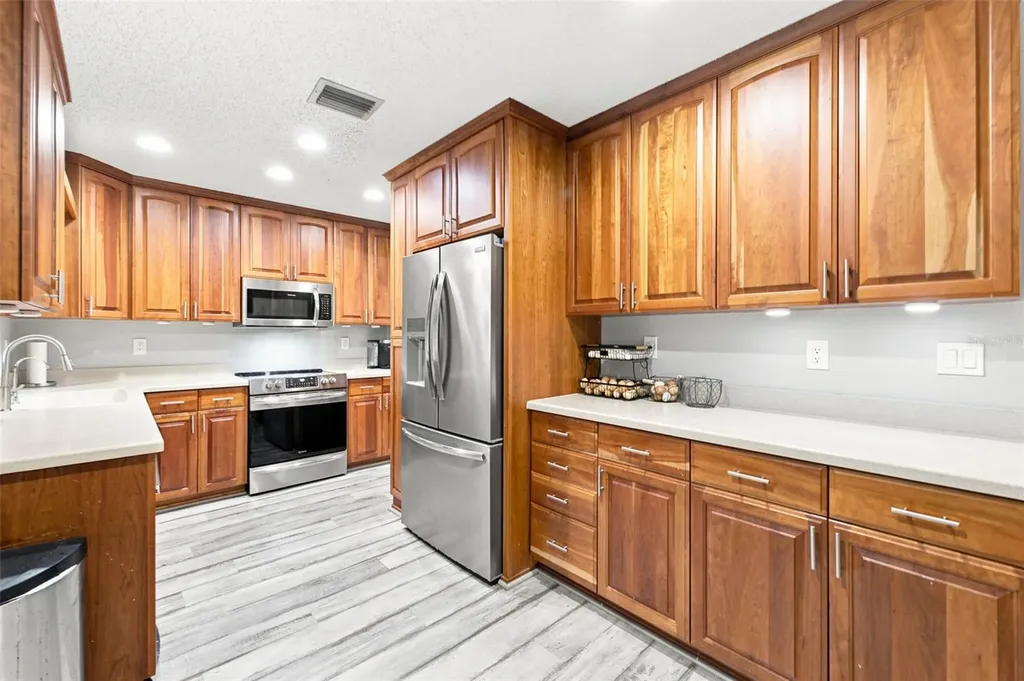 6706 Waldorf Court New Port Richey FL 34655