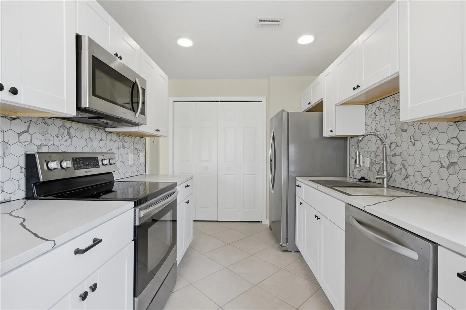 3010 Meandering Way Fort Myers FL 33905