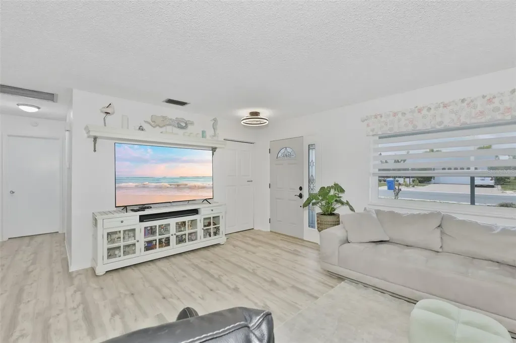 1739 Coco Palm Circle Sun City Center FL 33573