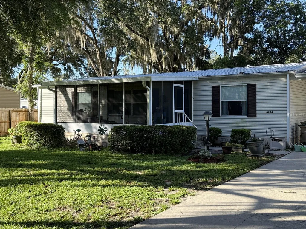 8634 Treasure Island Road Leesburg FL 34788