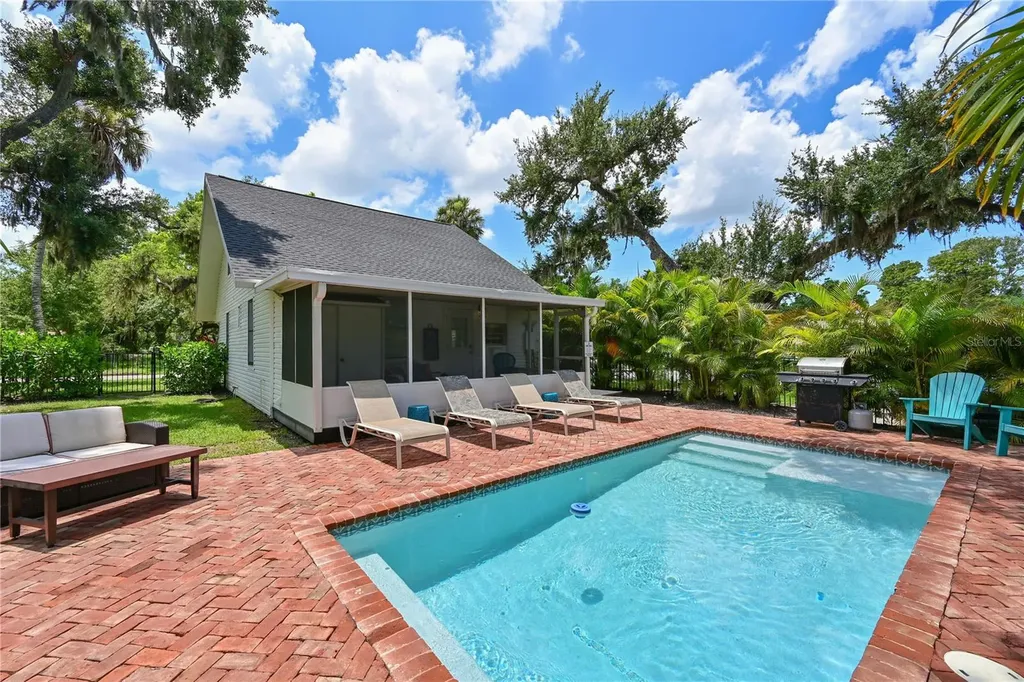 1318 6th Street W Palmetto FL 34221
