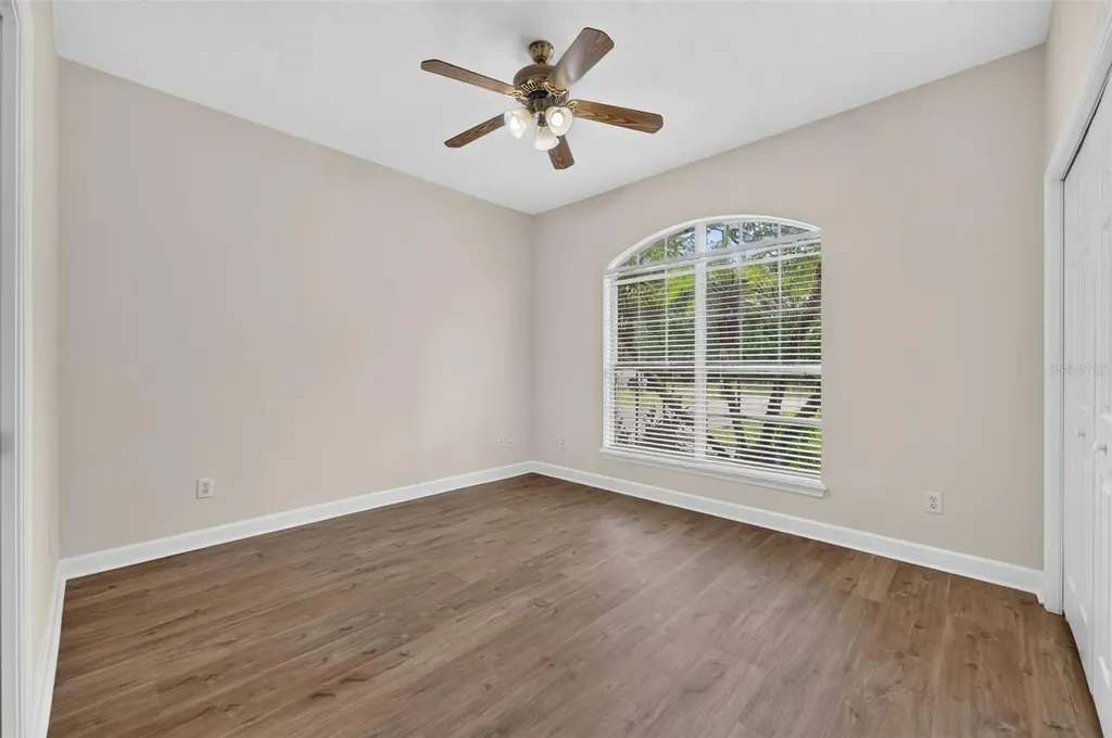 166 W 11th Street Chuluota FL 32766