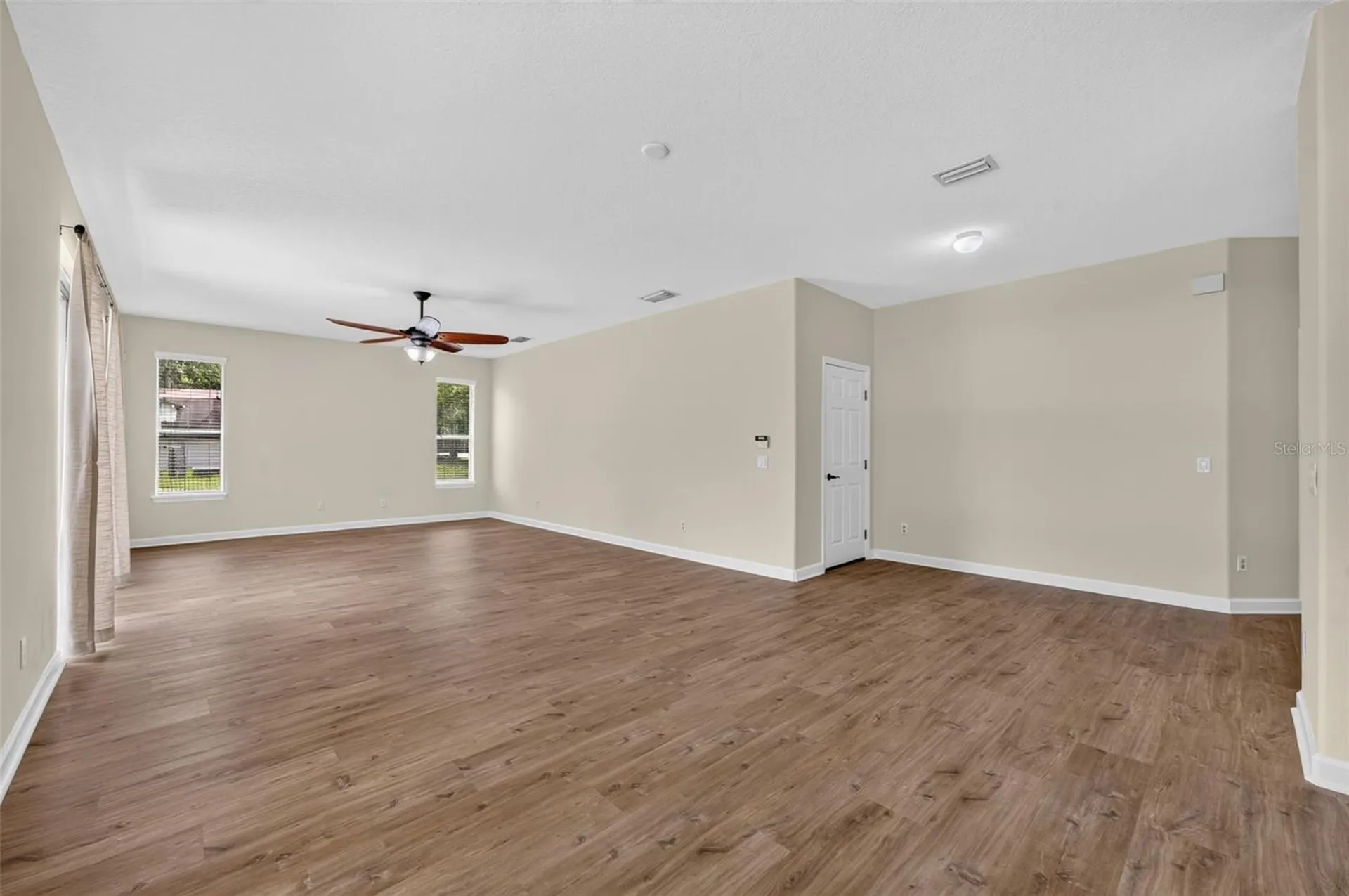 166 W 11th Street Chuluota FL 32766