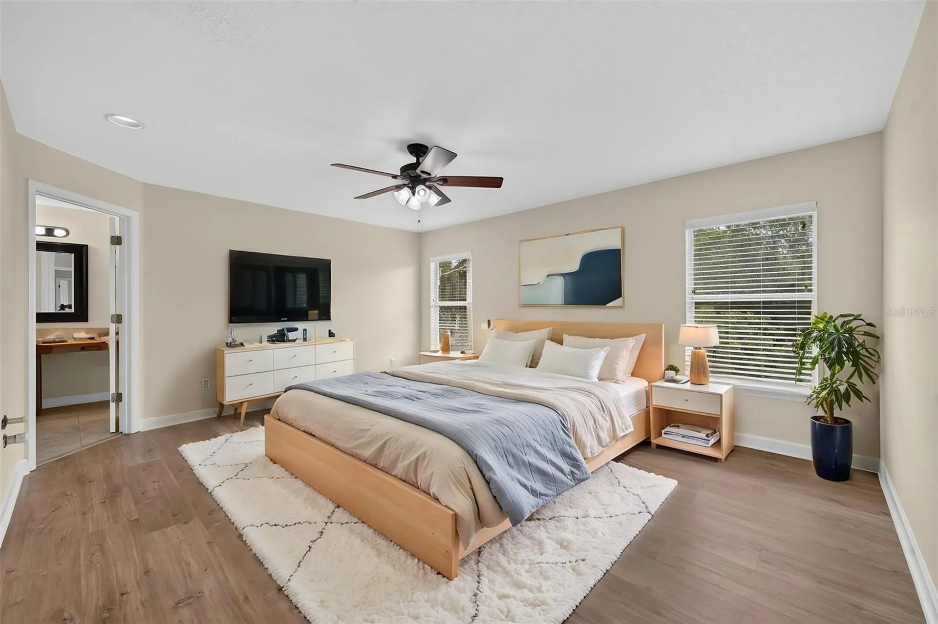 166 W 11th Street Chuluota FL 32766
