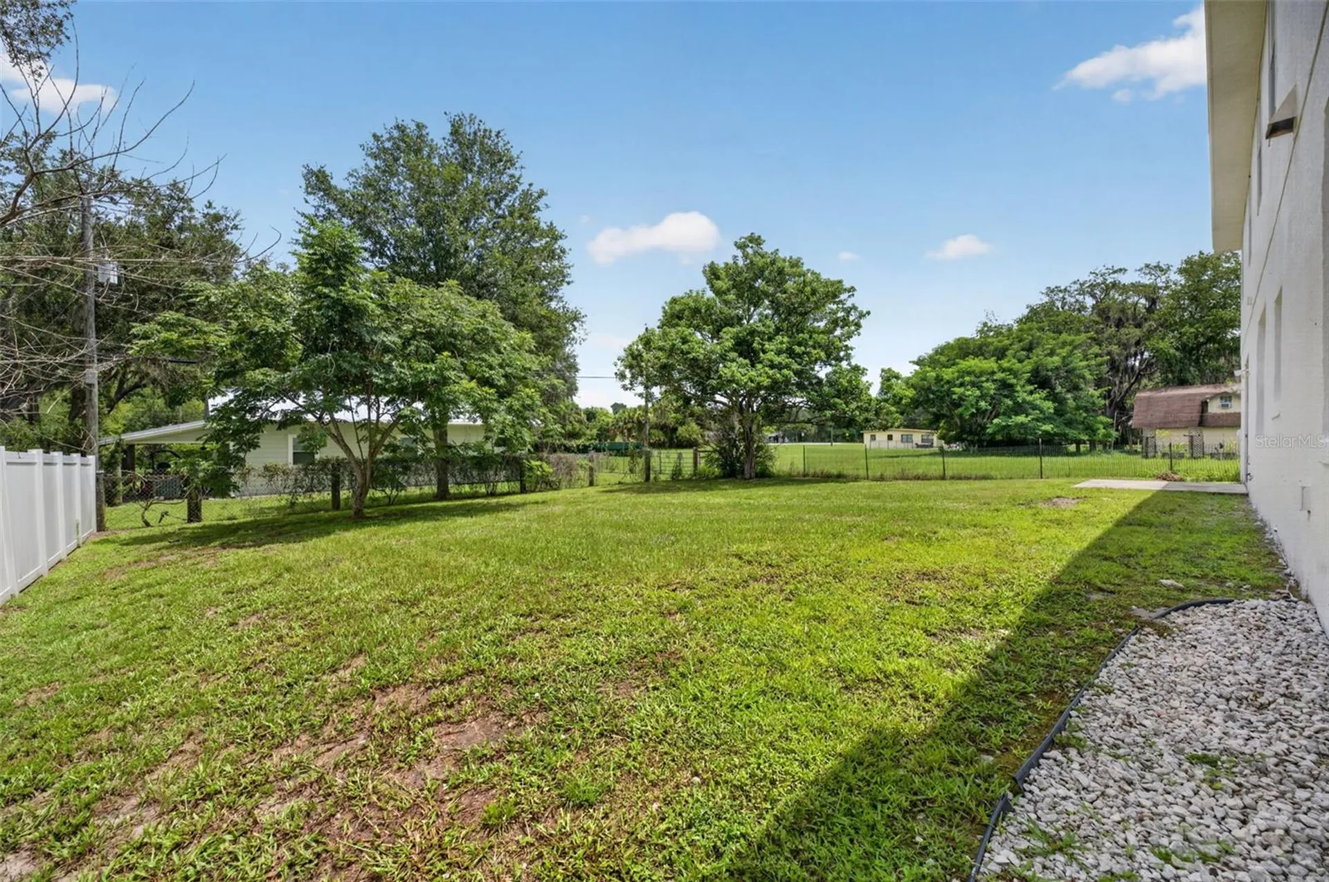 166 W 11th Street Chuluota FL 32766