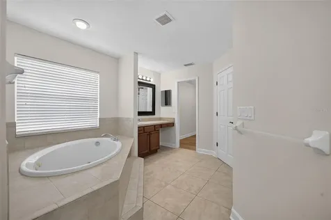 166 W 11th Street Chuluota FL 32766