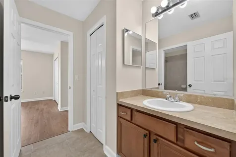 166 W 11th Street Chuluota FL 32766