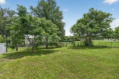 166 W 11th Street Chuluota FL 32766